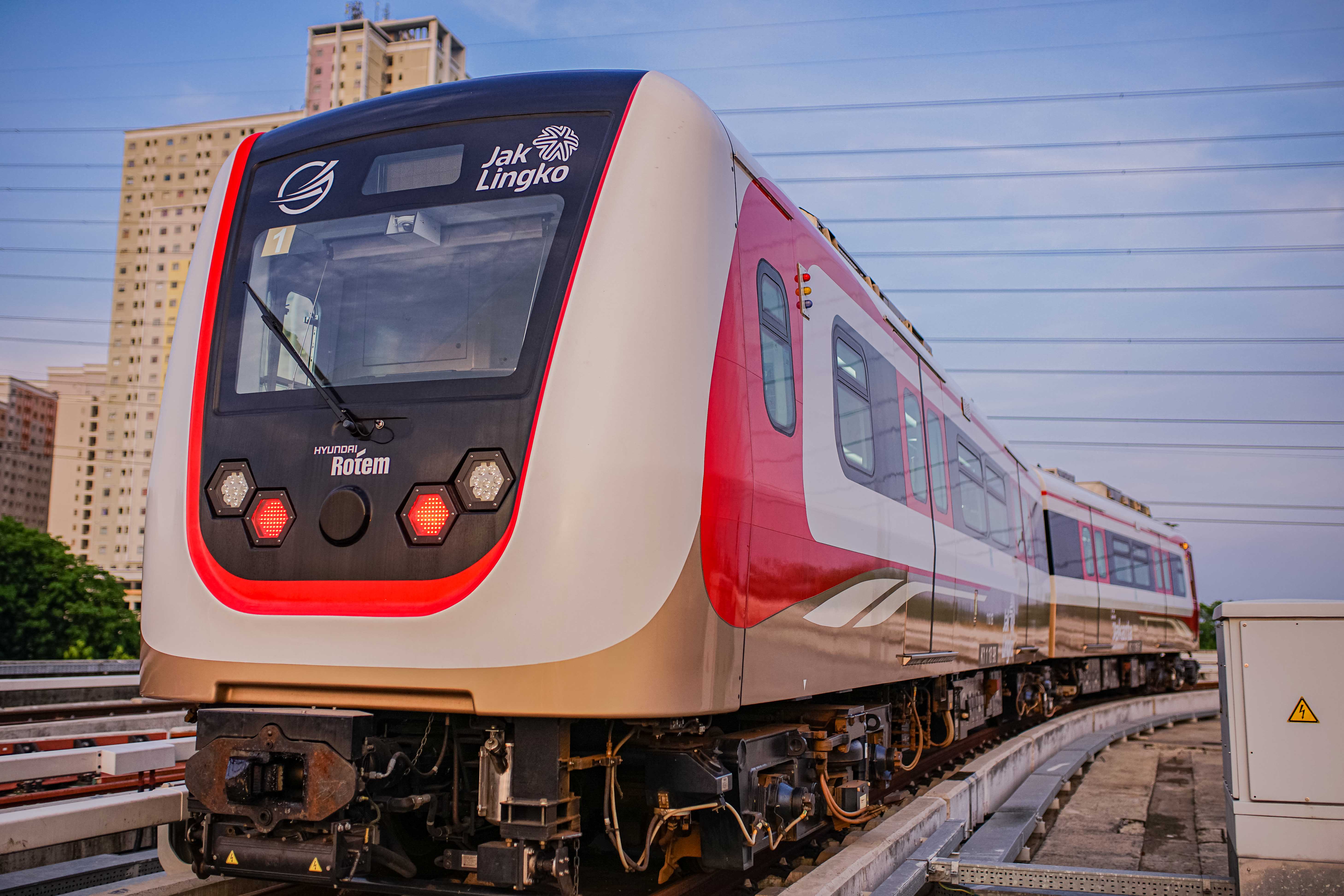 Kereta LRT Jakarta